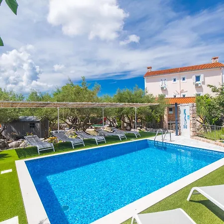 Villa Ljuba Vi *