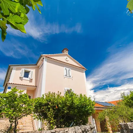 Ljuba Vi Villa